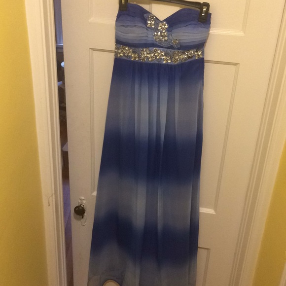 Blue prom dress - Picture 2 of 7